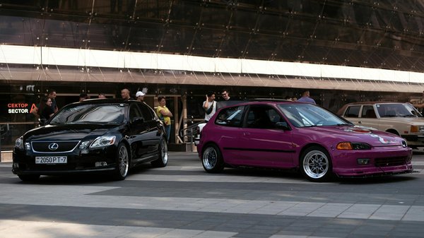 How can technology assist in monitoring your vehicle's health and performance?